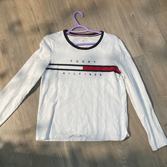 Tommy Hilfiger small long sleeve - Picture 1 of 2